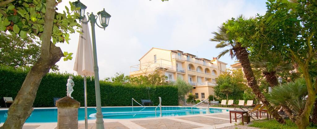Hotel Sant'Agata Sant'Agata sui due Golfi Luaran gambar