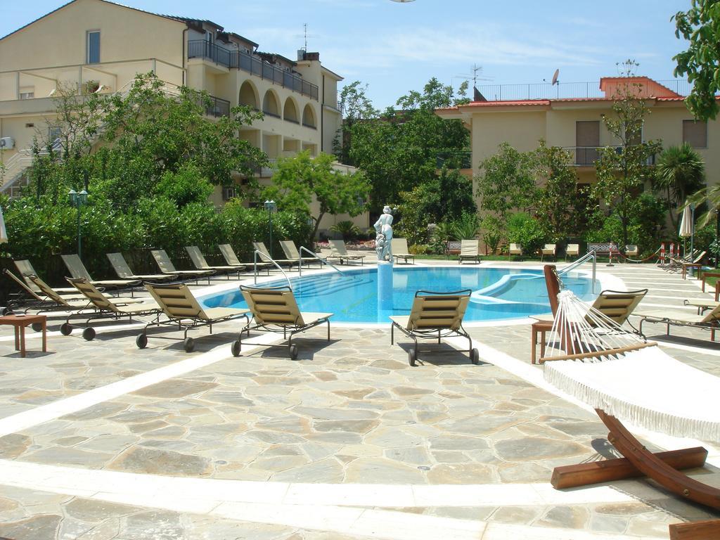 Hotel Sant'Agata Sant'Agata sui due Golfi Luaran gambar